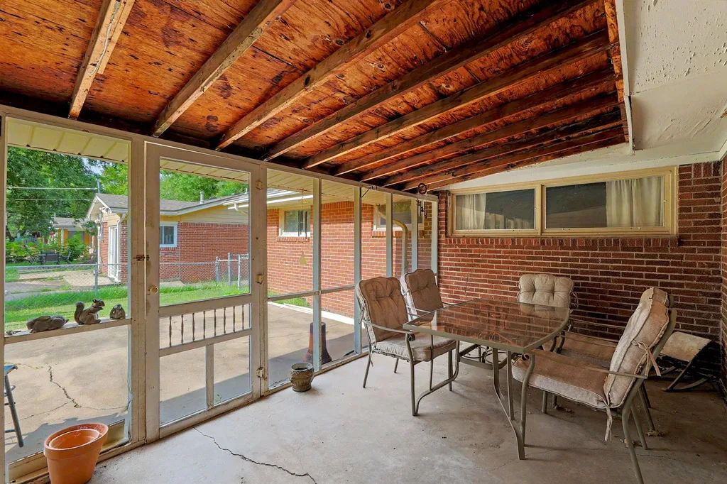 1156 N Lakeview Drive Derby KS 67037
