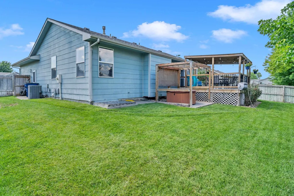 610 S Blue Stem Circle Wichita KS 67060