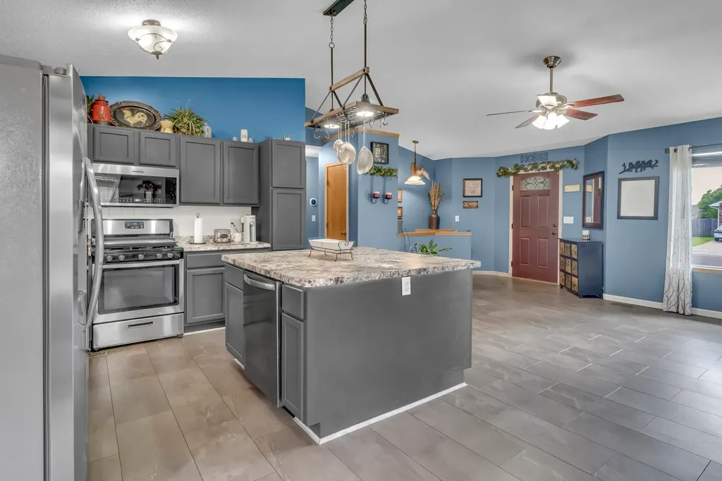 610 S Blue Stem Circle Wichita KS 67060