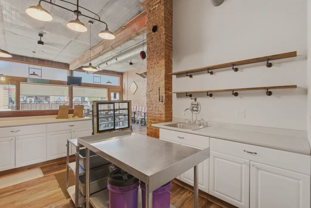 211 W Main Anthony KS 67003