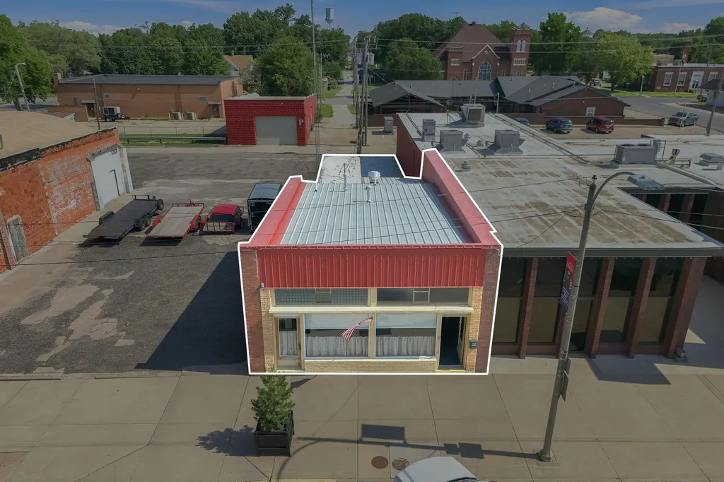 211 W Main Anthony KS 67003