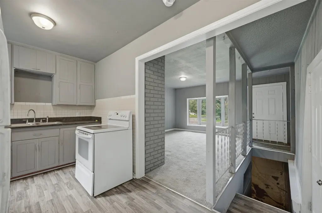1202 N Terrace Drive Wichita KS 67208-2838