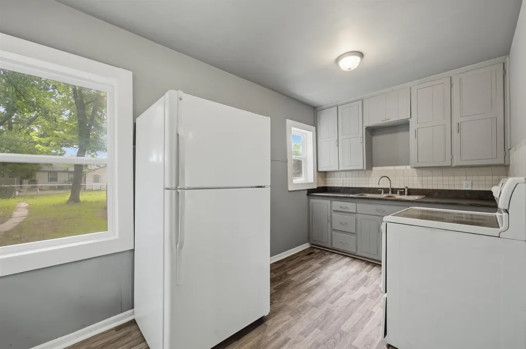 1202 N Terrace Drive Wichita KS 67208-2838