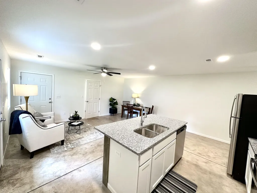 1019 N Spruce Wichita KS 67214