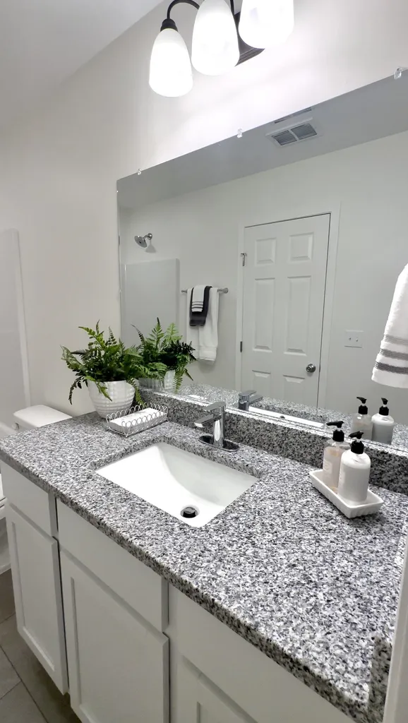 1019 N Spruce Wichita KS 67214