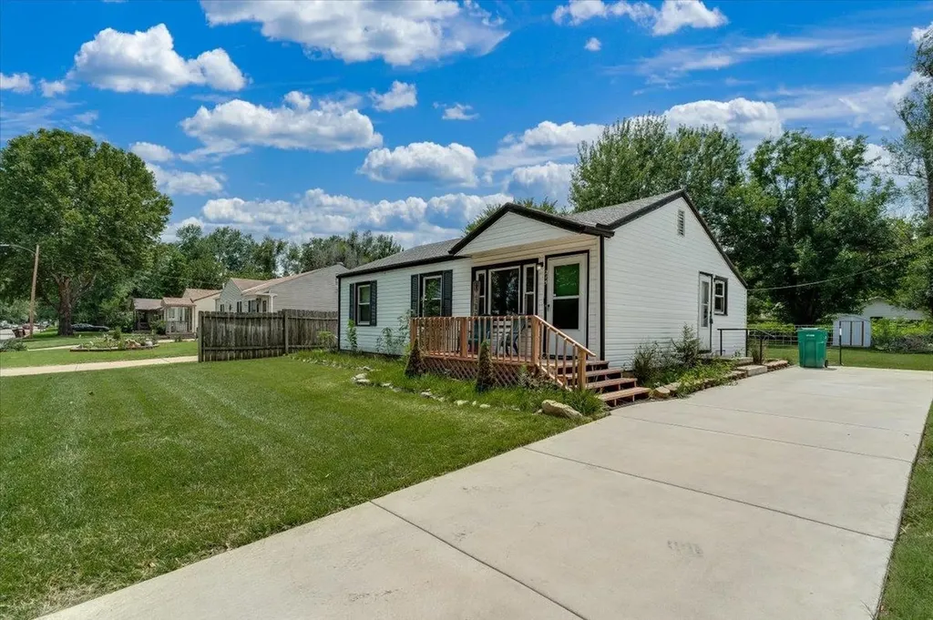 215 German Avenue Haysville KS 67060