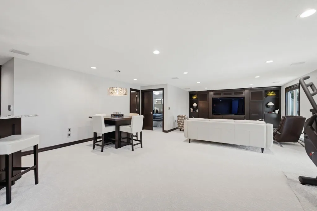 2409 N Hazelwood Wichita KS 67205