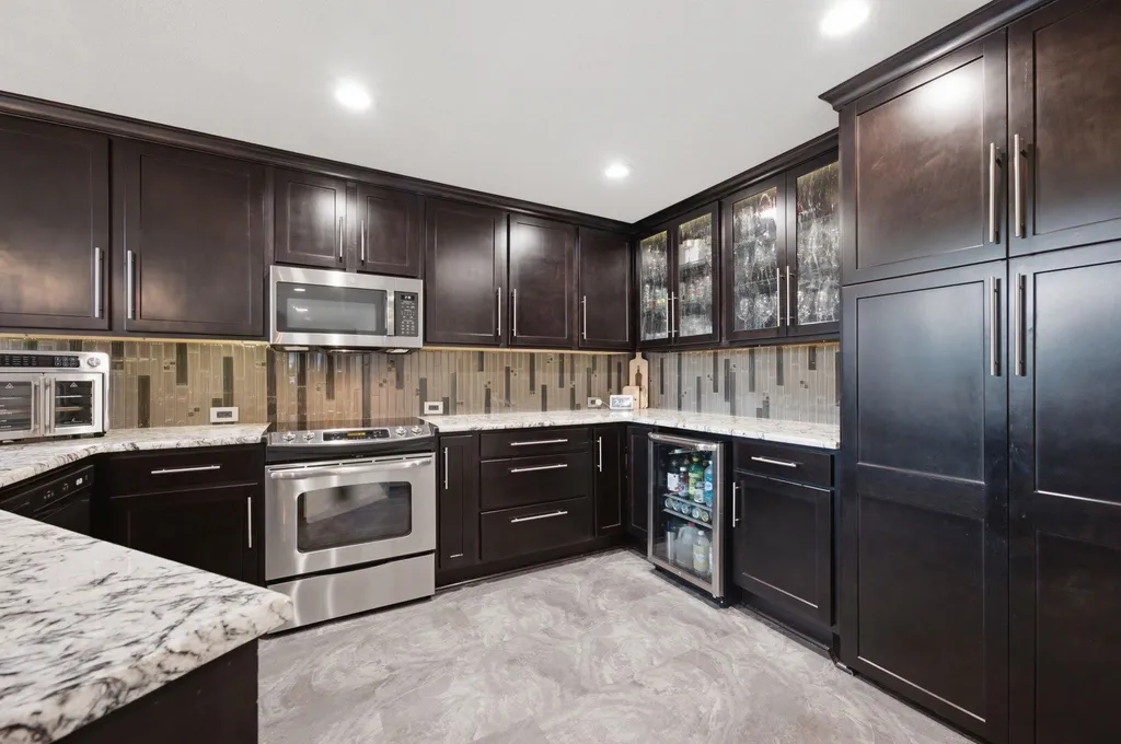 2409 N Hazelwood Wichita KS 67205