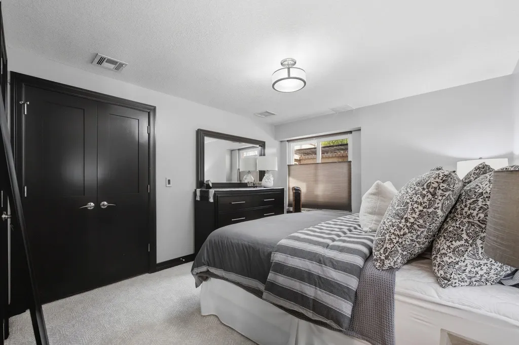 2409 N Hazelwood Wichita KS 67205