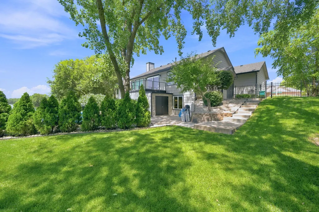 2409 N Hazelwood Wichita KS 67205