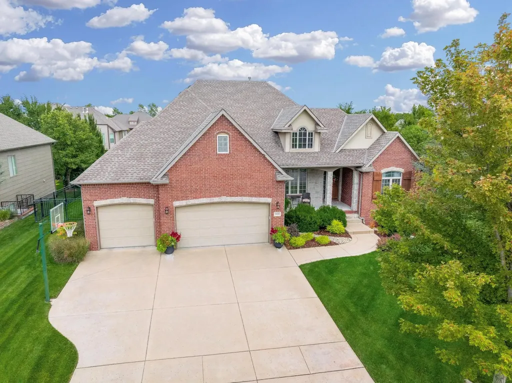 1520 N Ridgehurst Street Wichita KS 67230