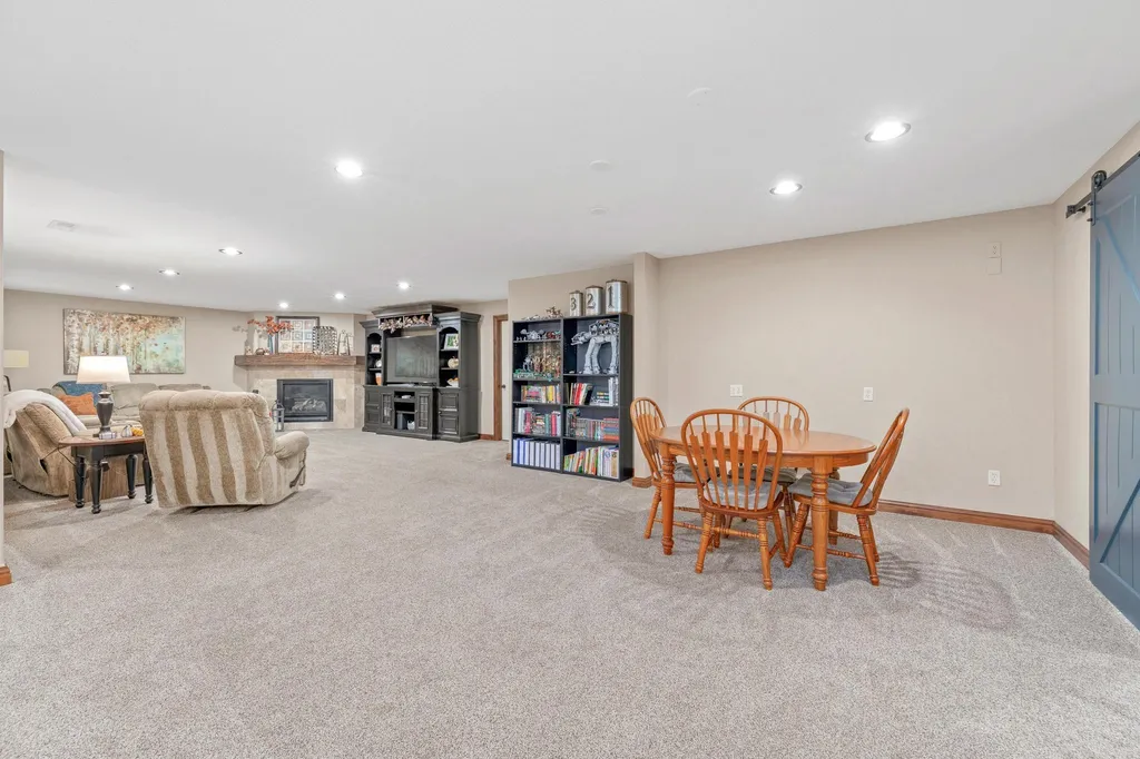 1520 N Ridgehurst Street Wichita KS 67230
