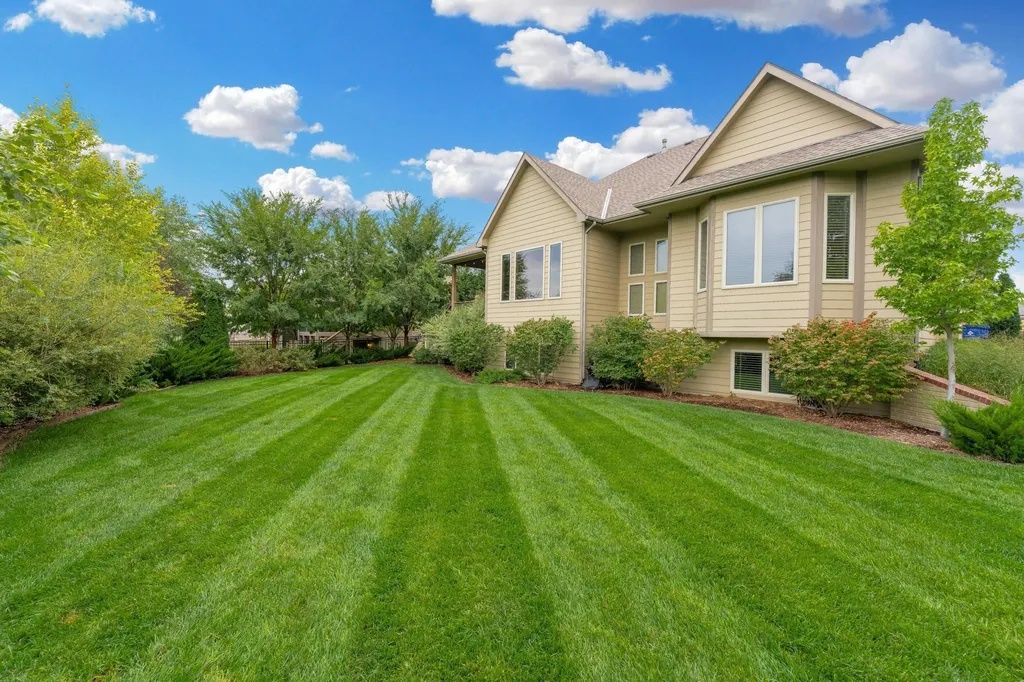 1520 N Ridgehurst Street Wichita KS 67230