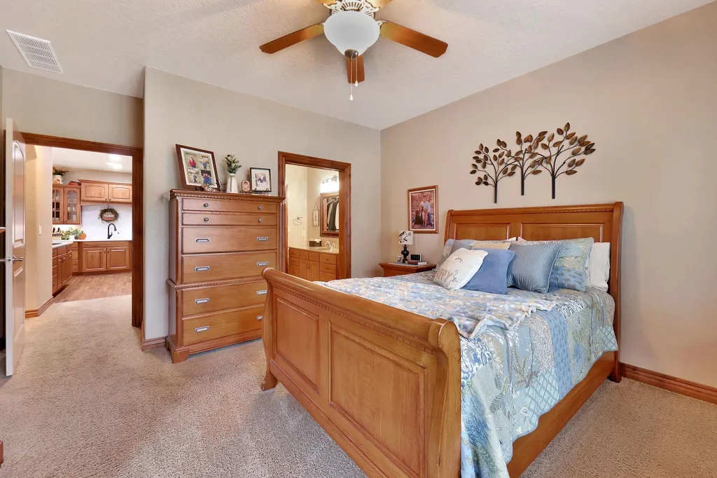 1337 N Hamilton Drive Derby KS 67037