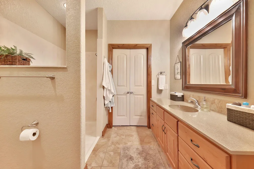 1337 N Hamilton Drive Derby KS 67037