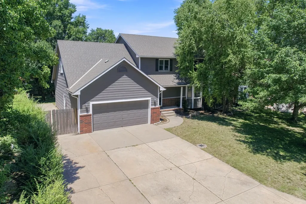 224 E Forest Park Court Derby KS 67037
