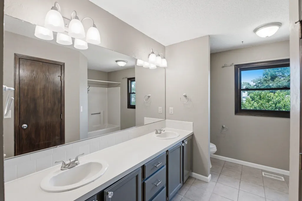 224 E Forest Park Court Derby KS 67037