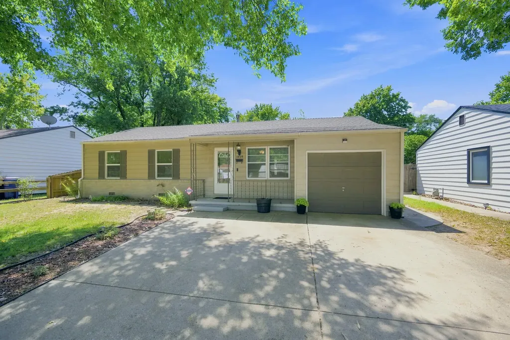 1039 N Kokomo Derby KS 67037