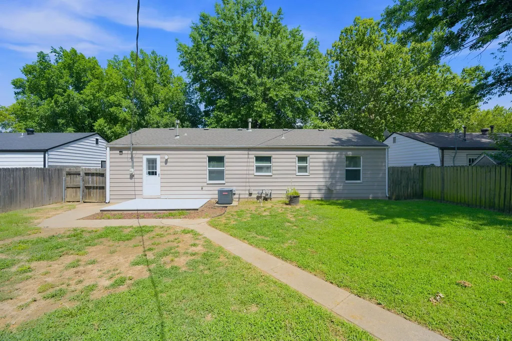 1039 N Kokomo Derby KS 67037