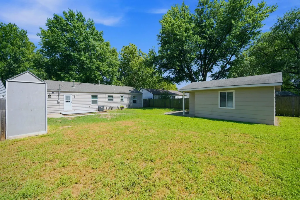 1039 N Kokomo Derby KS 67037