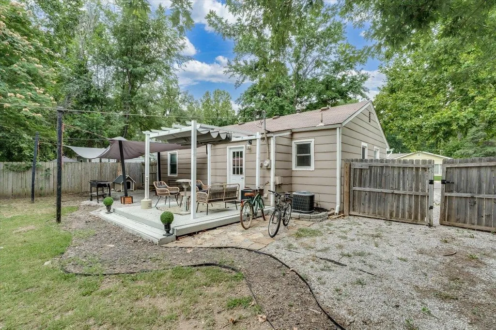 428 S German Haysville KS 67060