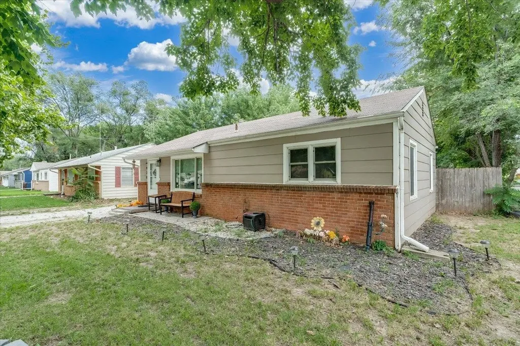 428 S German Haysville KS 67060