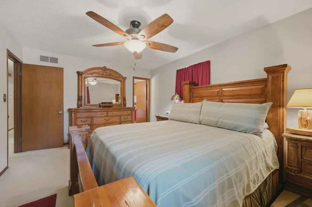 605 N Willow Drive Derby KS 67037