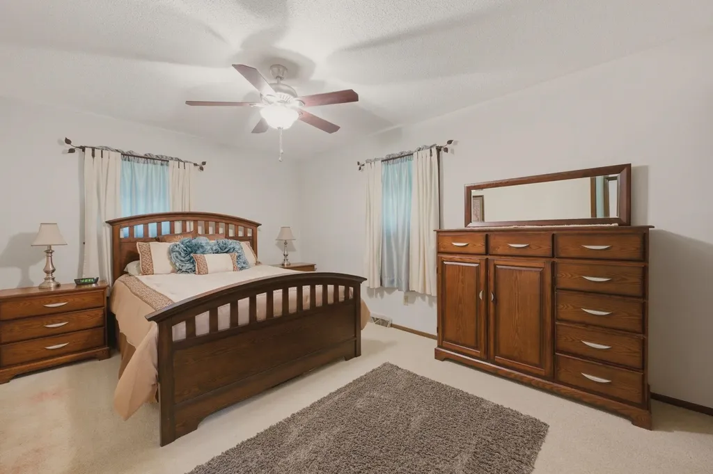 605 N Willow Drive Derby KS 67037