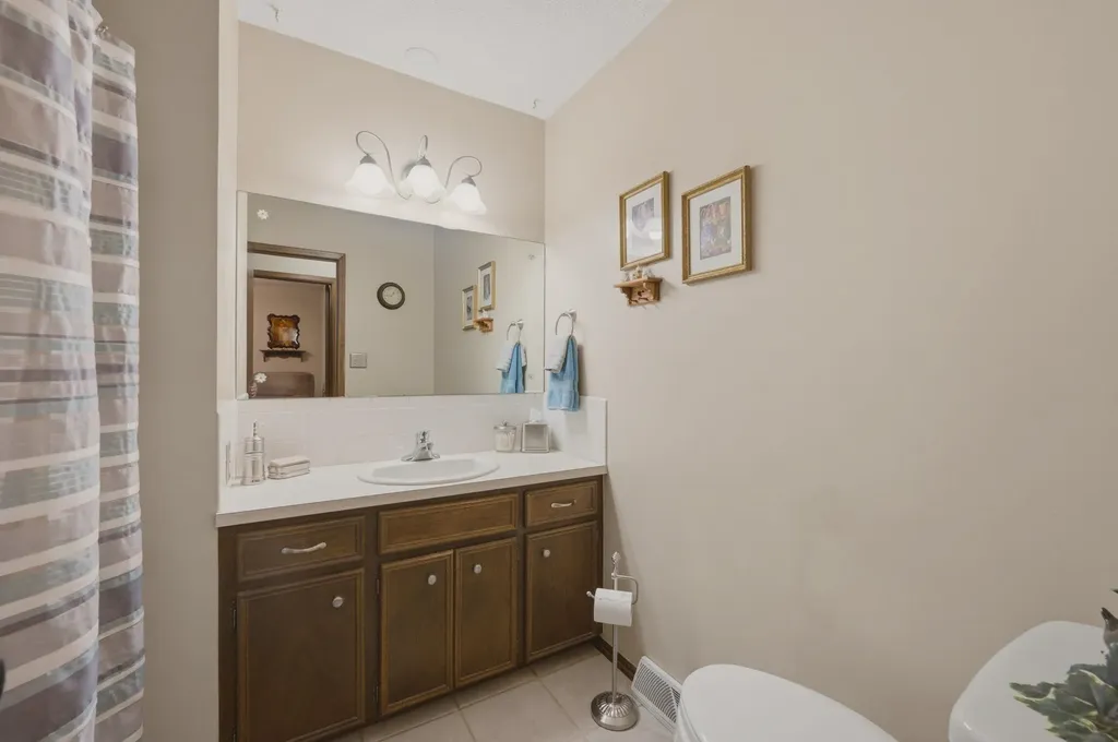 605 N Willow Drive Derby KS 67037