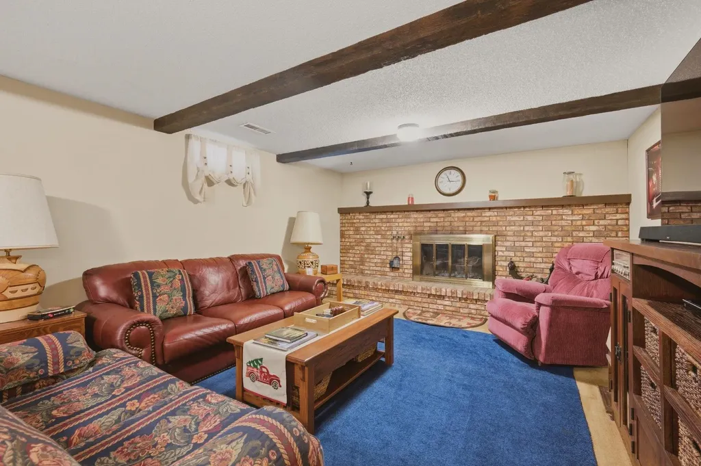 605 N Willow Drive Derby KS 67037