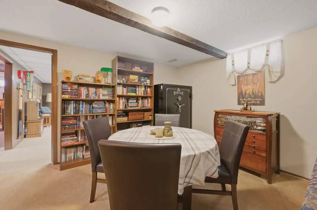 605 N Willow Drive Derby KS 67037