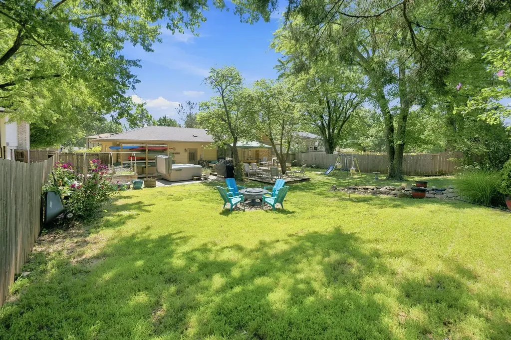 605 N Willow Drive Derby KS 67037