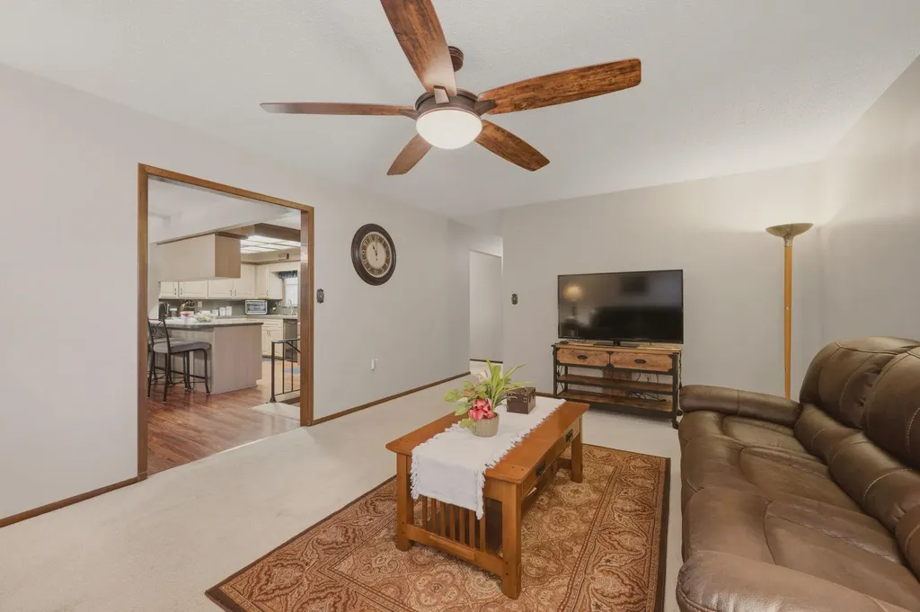 605 N Willow Drive Derby KS 67037