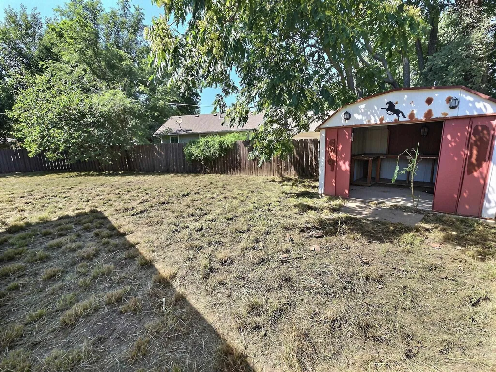 1420 Lawndale Avenue El Dorado KS 67042