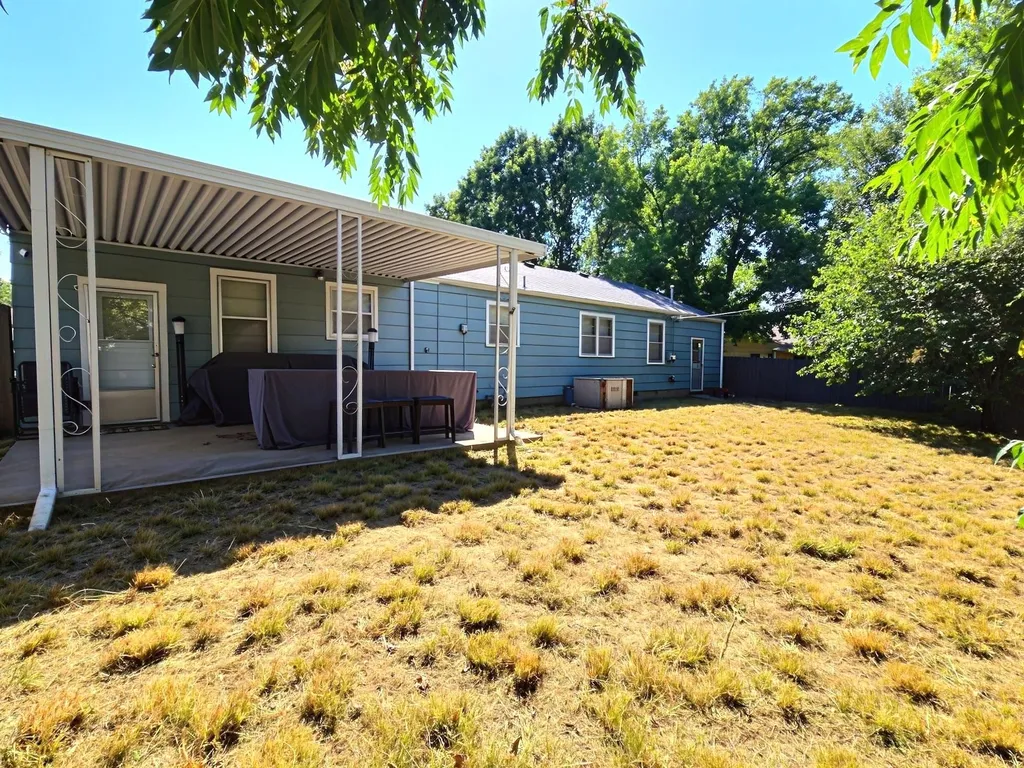 1420 Lawndale Avenue El Dorado KS 67042