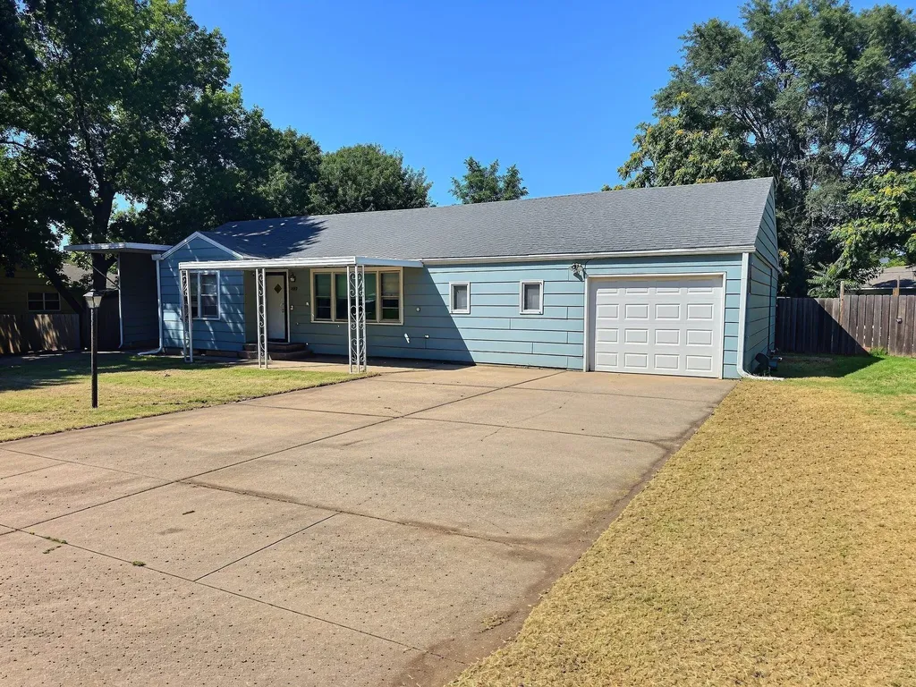 1420 Lawndale Avenue El Dorado KS 67042