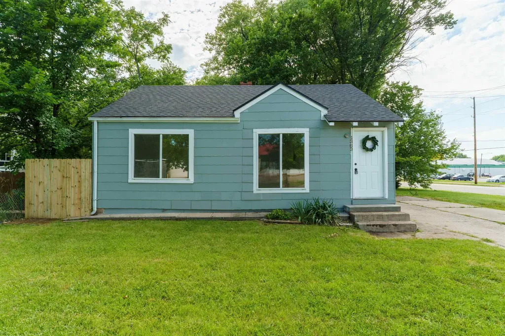 1353 N Pershing Avenue Wichita KS 67208