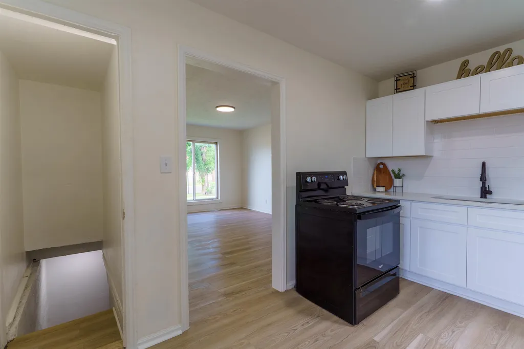 1353 N Pershing Avenue Wichita KS 67208