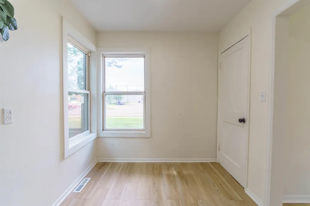 1353 N Pershing Avenue Wichita KS 67208