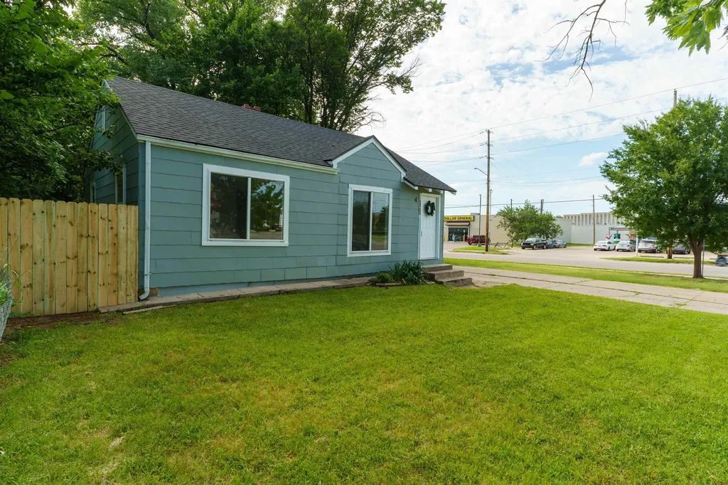 1353 N Pershing Avenue Wichita KS 67208