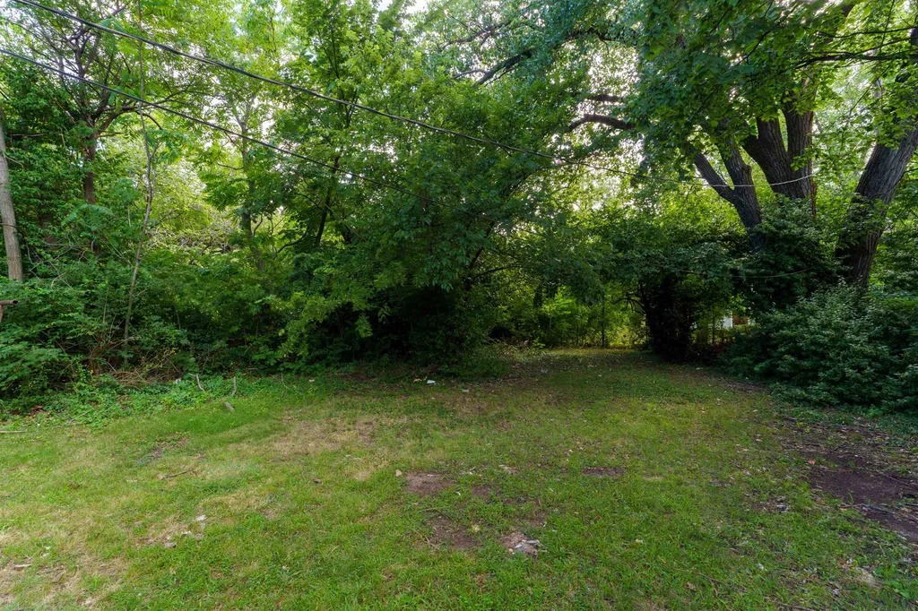 1353 N Pershing Avenue Wichita KS 67208