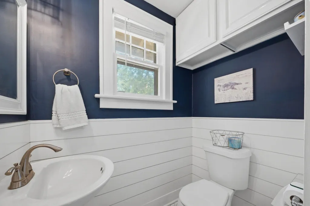 433 N Quentin Wichita KS 67208