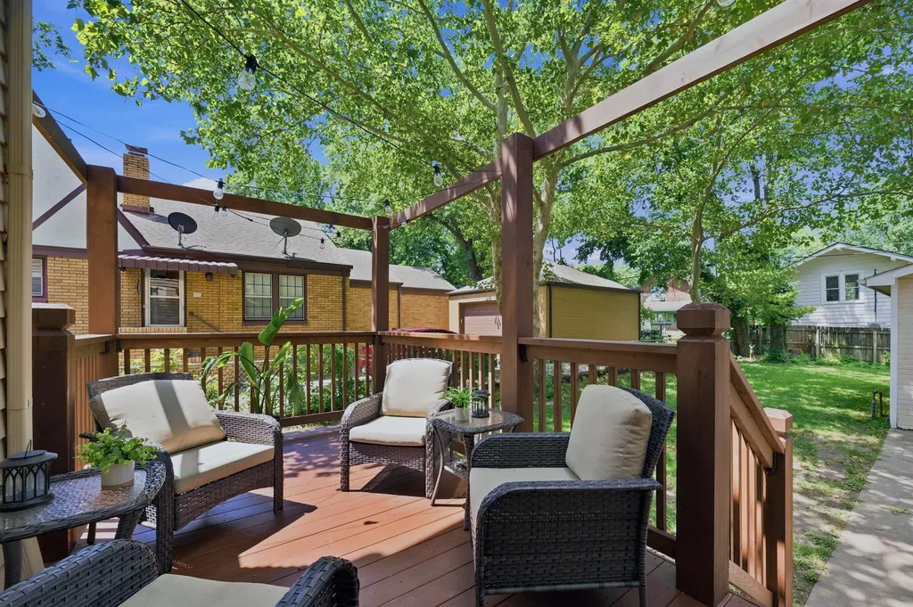 433 N Quentin Wichita KS 67208