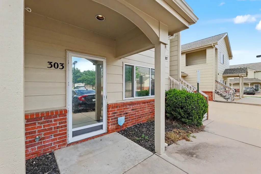 333 S Tyler Wichita KS 67209