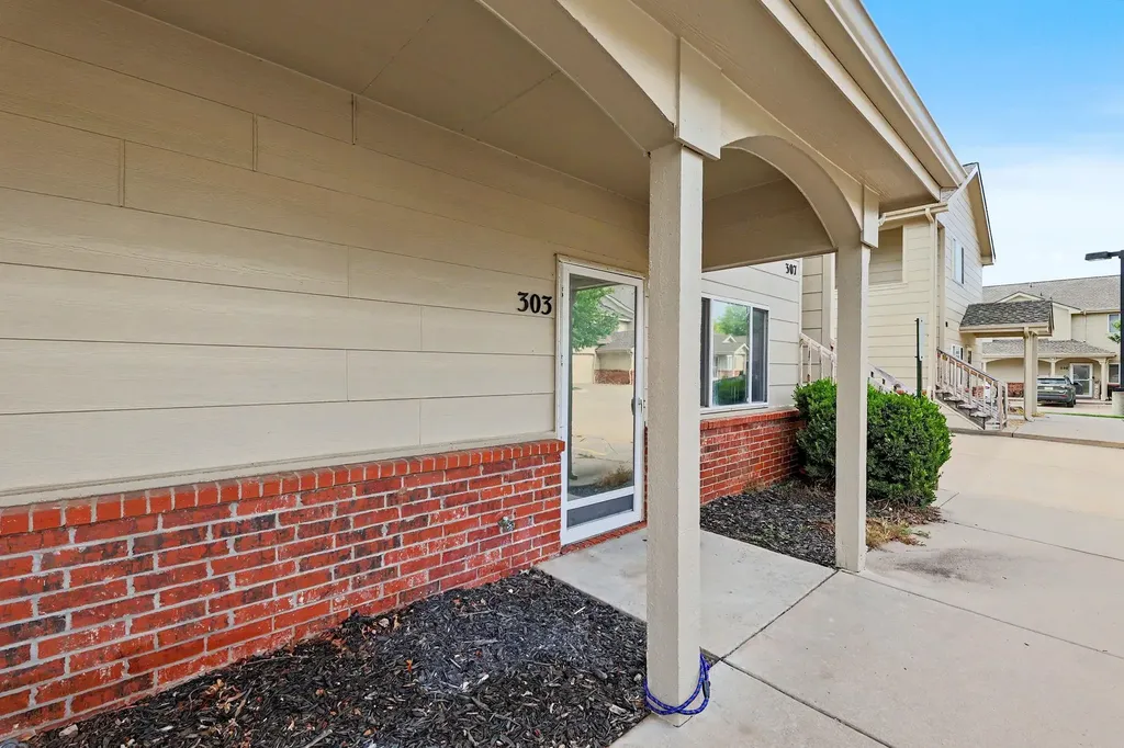 333 S Tyler Wichita KS 67209