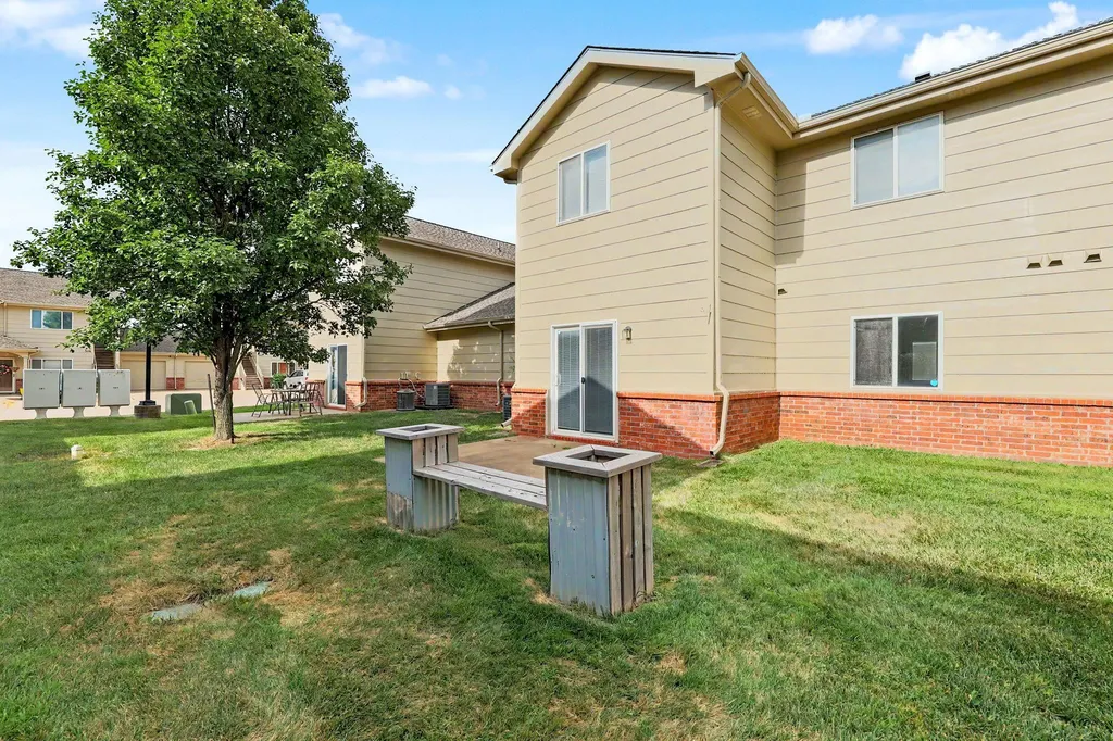 333 S Tyler Wichita KS 67209