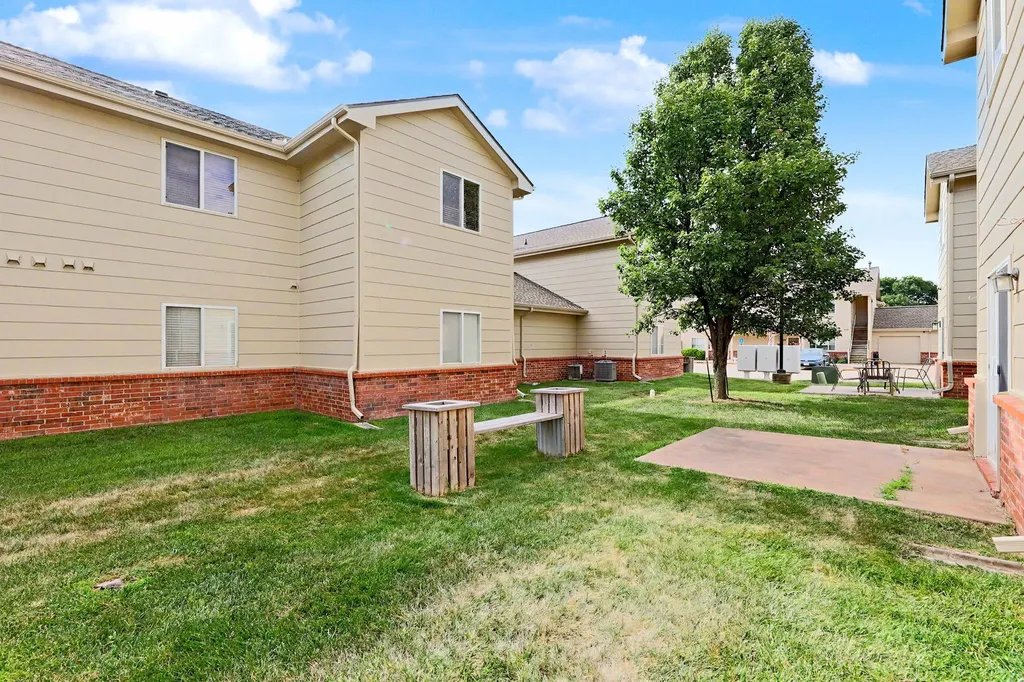 333 S Tyler Wichita KS 67209