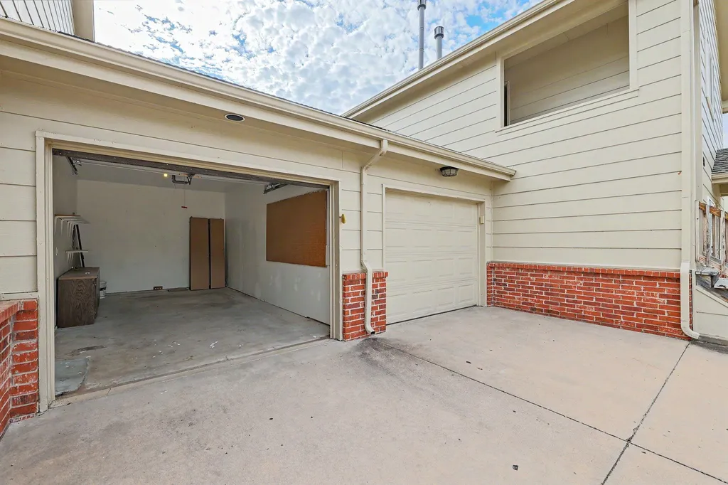 333 S Tyler Wichita KS 67209