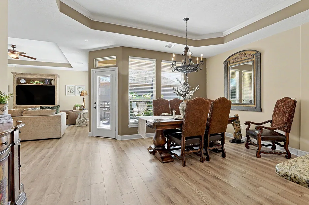 4875 N Indian Oak Street Bel Aire KS 67226