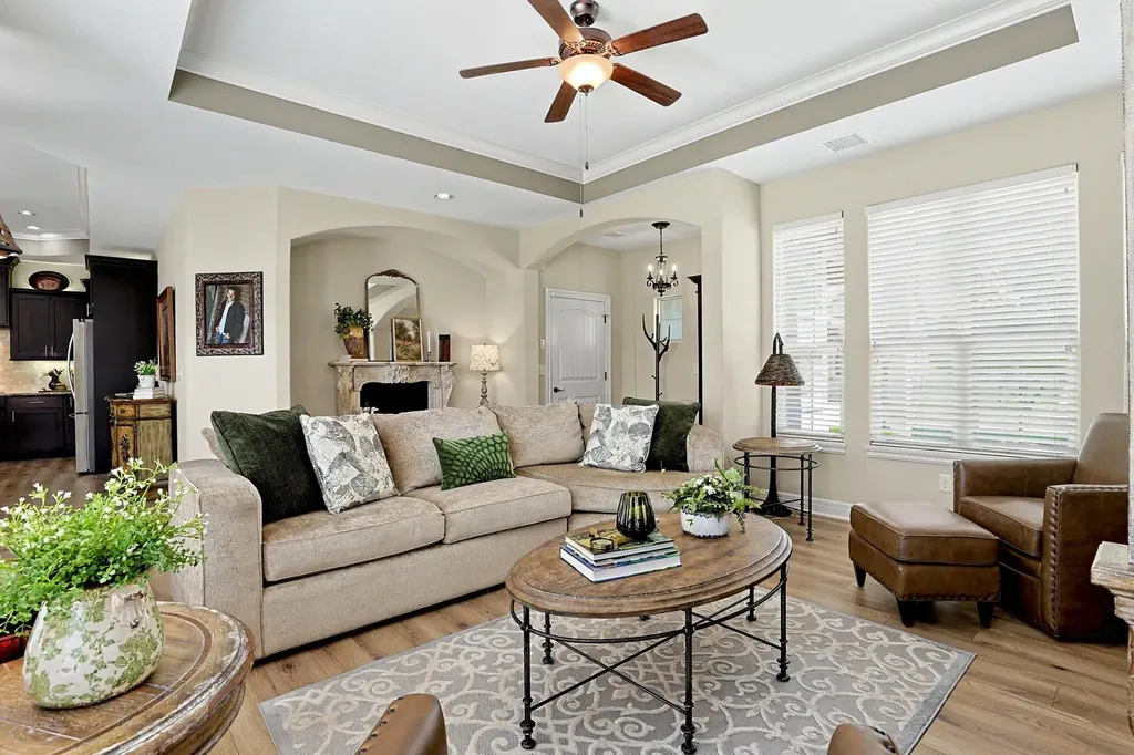 4875 N Indian Oak Street Bel Aire KS 67226